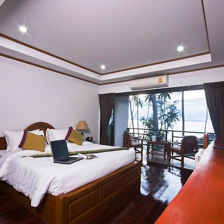 Lipa Bay Resort Lipa Noi Ruang foto