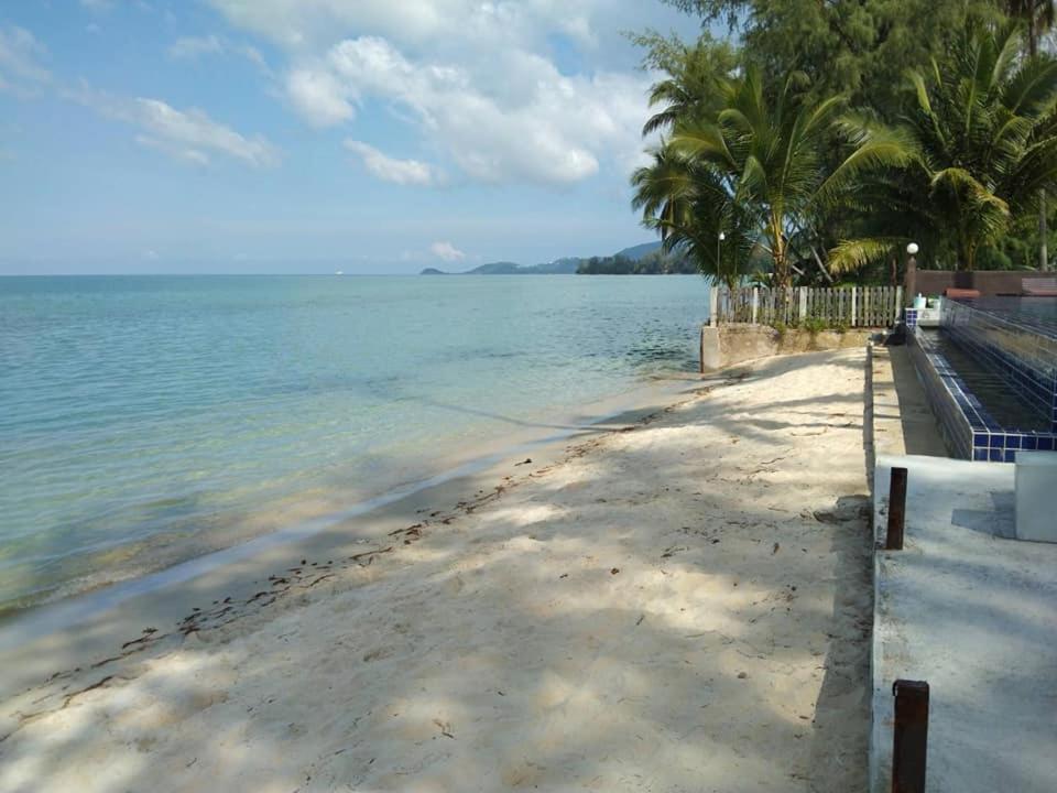Lipa Bay Resort Lipa Noi Bagian luar foto