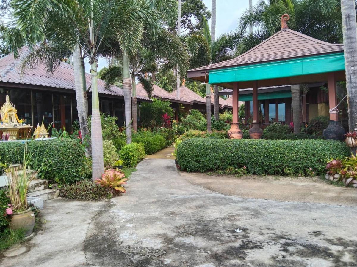 Lipa Bay Resort Lipa Noi Bagian luar foto