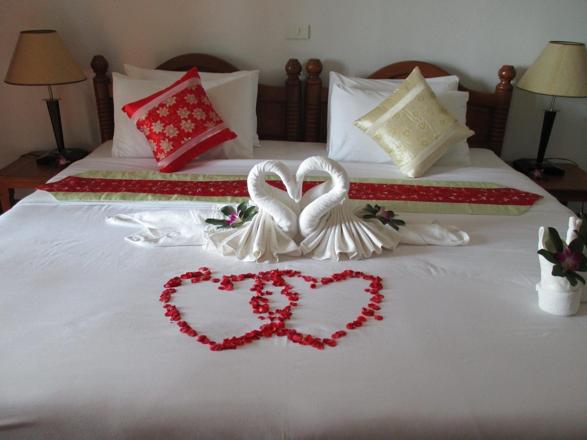 Lipa Bay Resort Lipa Noi Bagian luar foto