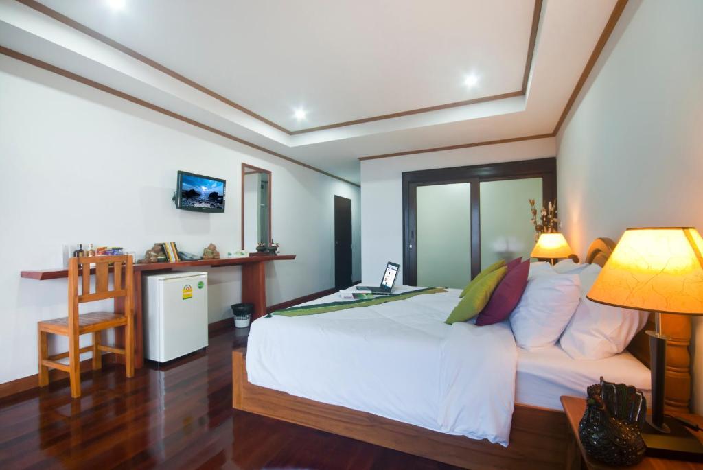 Lipa Bay Resort Lipa Noi Bagian luar foto