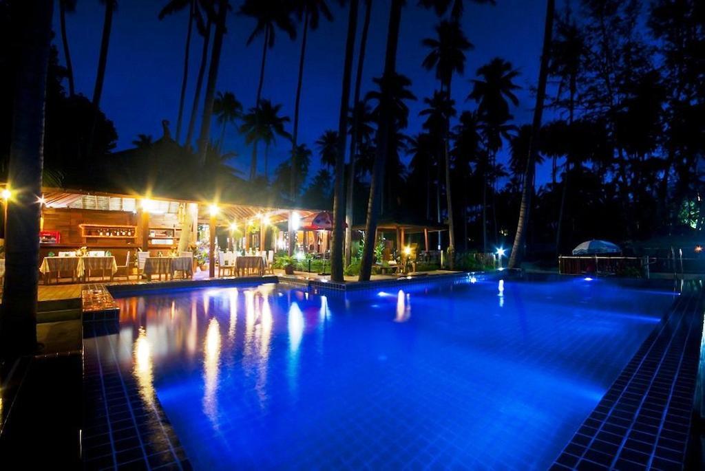 Lipa Bay Resort Lipa Noi Bagian luar foto