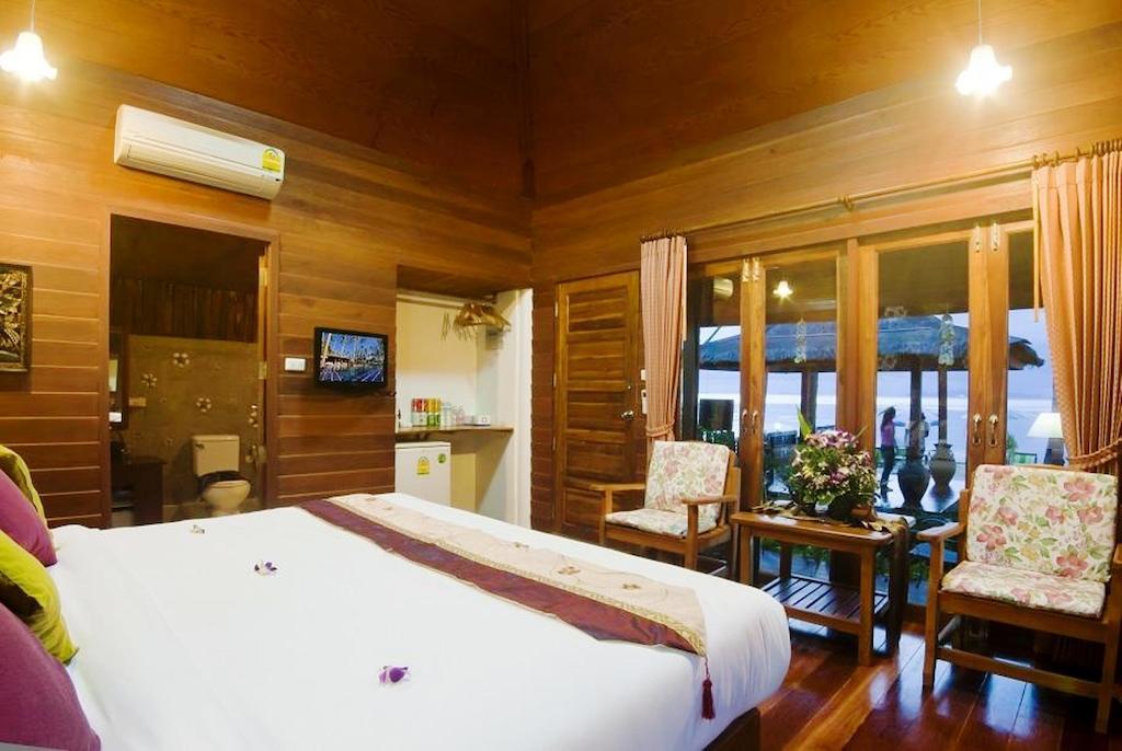 Lipa Bay Resort Lipa Noi Bagian luar foto
