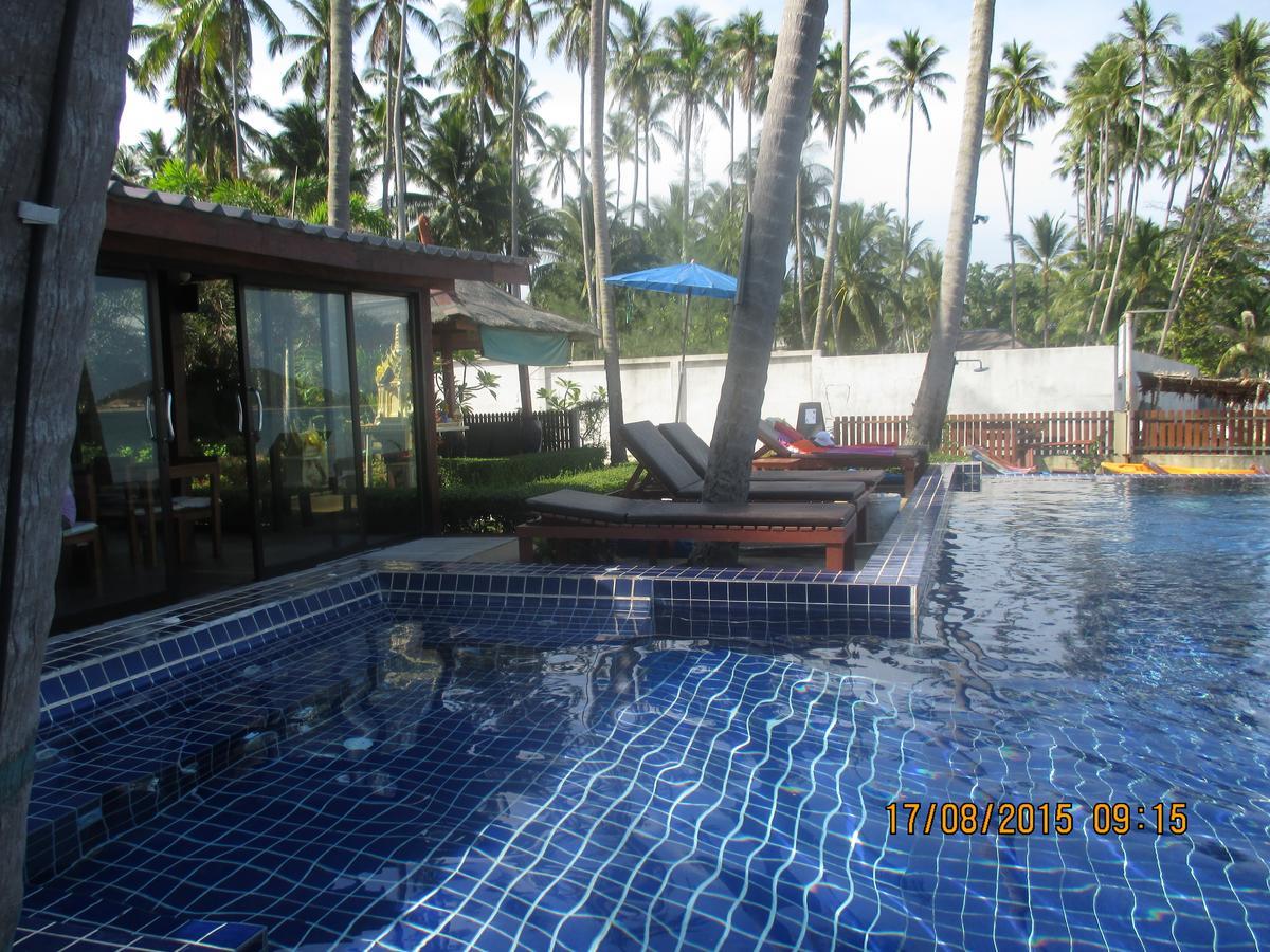 Lipa Bay Resort Lipa Noi Bagian luar foto