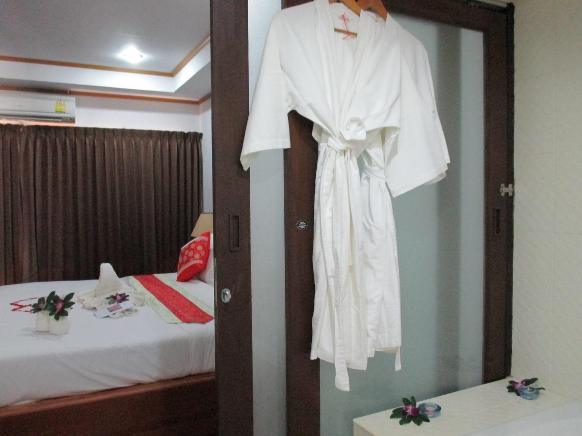 Lipa Bay Resort Lipa Noi Bagian luar foto