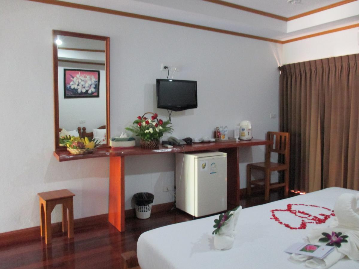 Lipa Bay Resort Lipa Noi Bagian luar foto